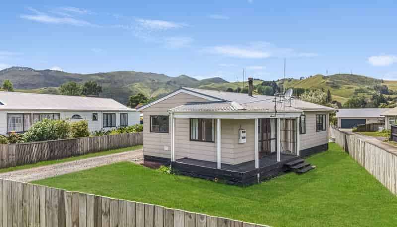 25 Thames Road, Paeroa