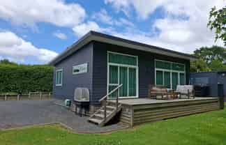 15b Cobblers Lane, Riverhead