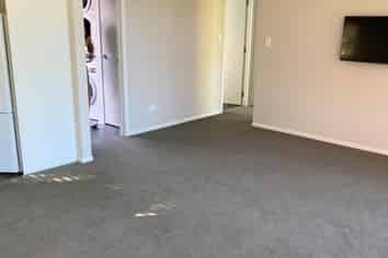 15b Cobblers Lane, Riverhead