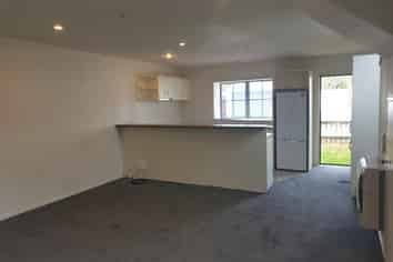 32 Firth Terrace, Karori