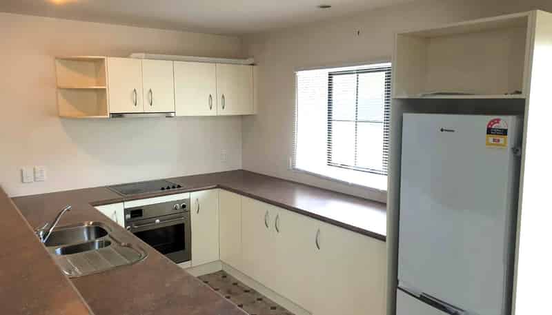 32 Firth Terrace, Karori