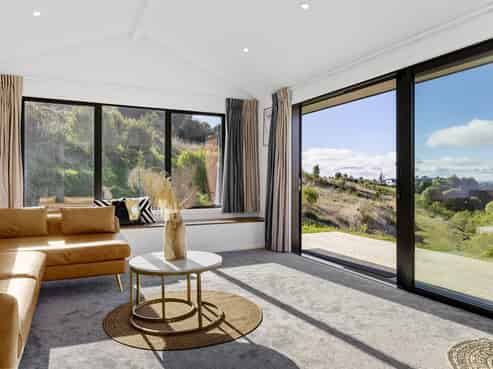 5 Grandview Lane, Acacia Bay