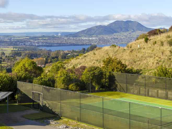 5 Grandview Lane, Acacia Bay