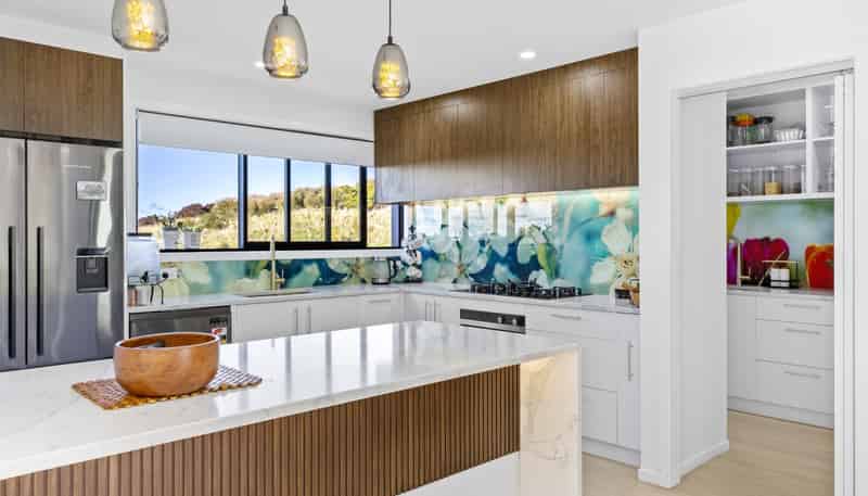 5 Grandview Lane, Acacia Bay