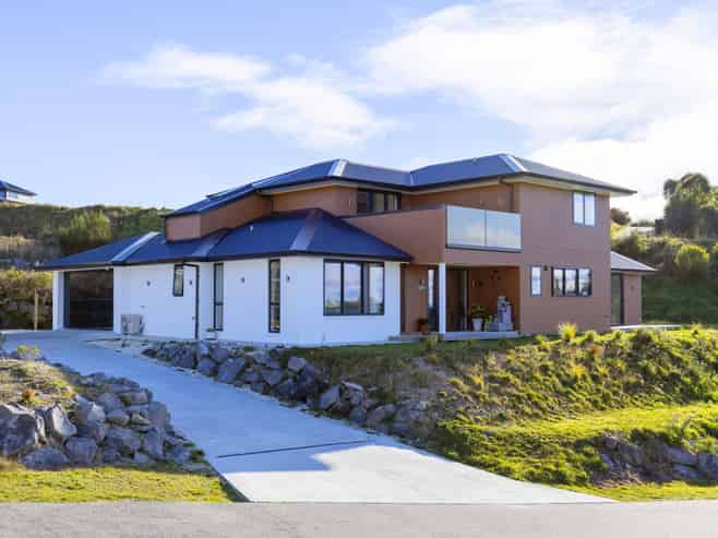 5 Grandview Lane, Acacia Bay