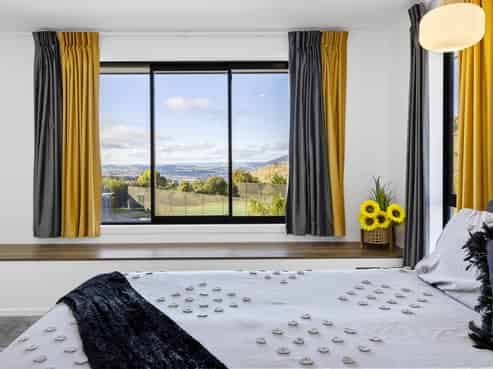 5 Grandview Lane, Acacia Bay