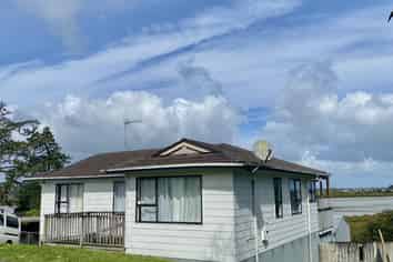 17 Montego Place, Weymouth