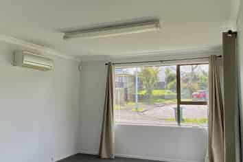 17 Montego Place, Weymouth