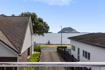 23B Beach Road, Otumoetai