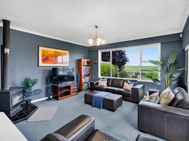 218 Henwood Road, Paraite