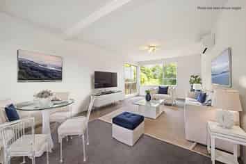 14 Zingaro Place, Massey