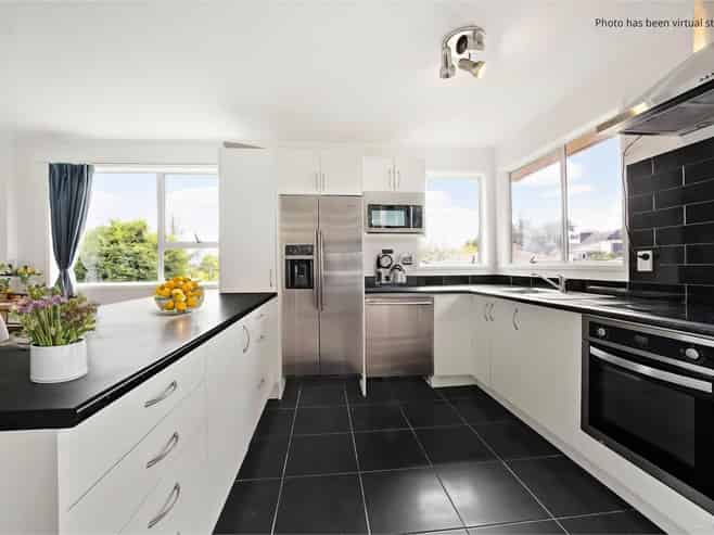 14 Zingaro Place, Massey