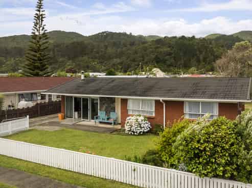 435 Fergusson Drive, Thames