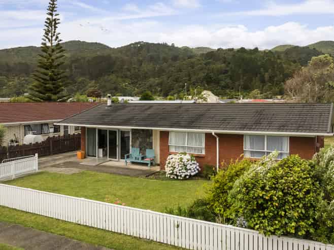 435 Fergusson Drive, Thames