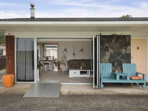 435 Fergusson Drive, Thames