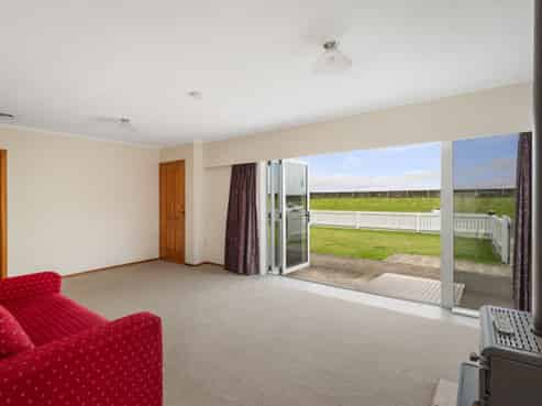 435 Fergusson Drive, Thames