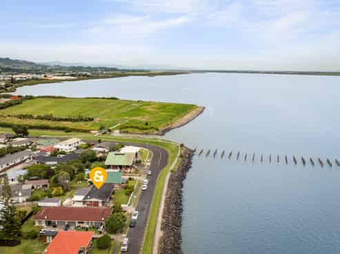 435 Fergusson Drive, Thames