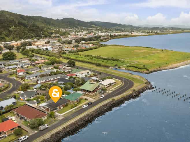 435 Fergusson Drive, Thames