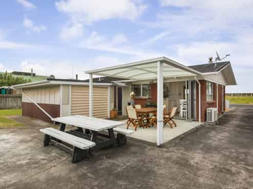 435 Fergusson Drive, Thames