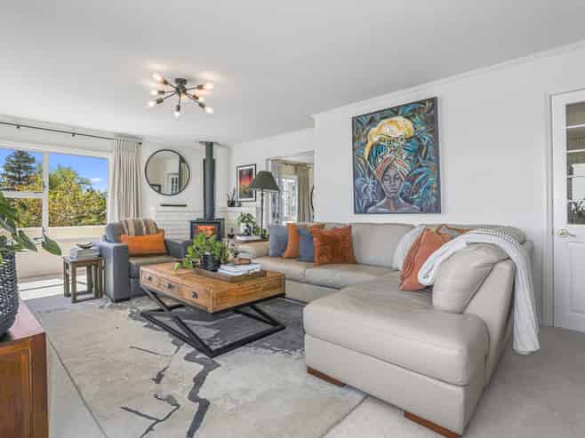 20 Sunset Street, Hilltop