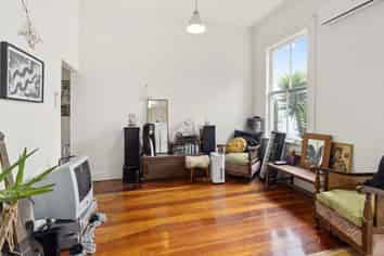 C/35 Lawrence Street, Newtown