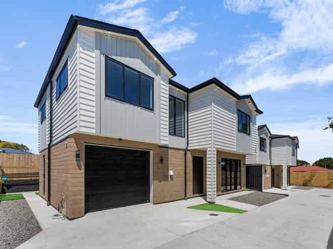 12A McLeod Road, Weymouth