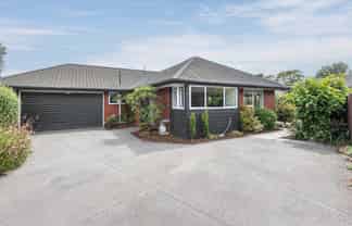 12B Lochmore St, Bishopdale