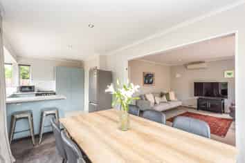 12B Lochmore St, Bishopdale