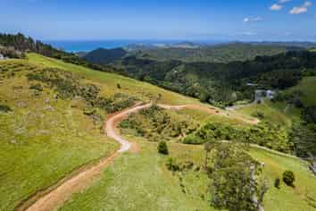 1403 Russell Road, Helena Bay