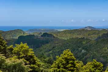 1403 Russell Road, Helena Bay