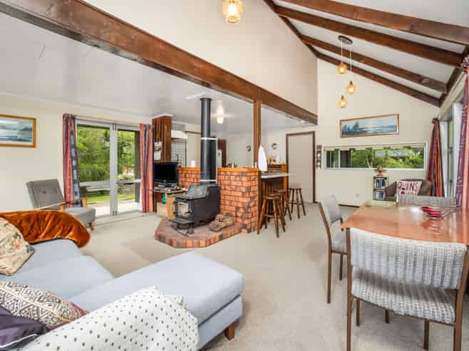 12 Strode Avenue, Naseby