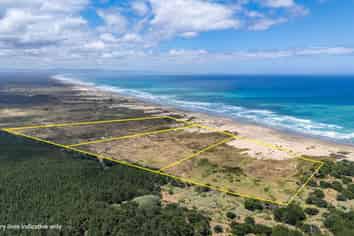 Lots 1-3 Hukatere Road, Pukenui