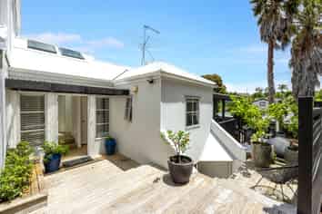 1/35 Newhaven Terrace, Mairangi Bay