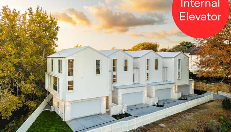 2/2 Woodstock Road, Fairfield