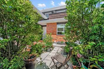 Auckland - Address withheld