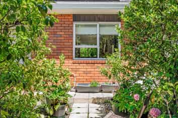 Auckland - Address withheld