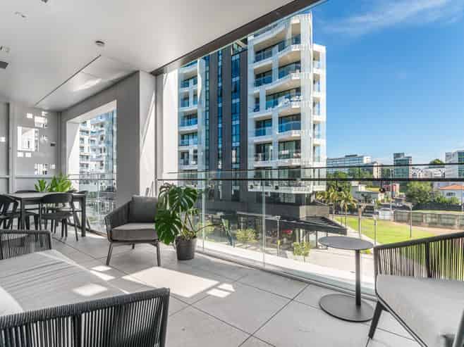 202/223D Green Lane West, Epsom