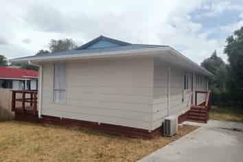 b/3 Surrey St, Waihi