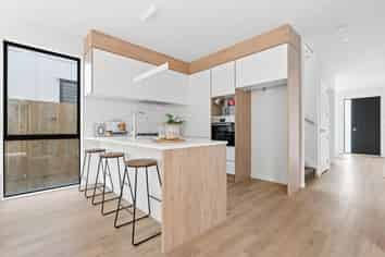 21 Bronzewater Drive, Silverdale