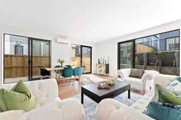 21 Bronzewater Drive, Silverdale