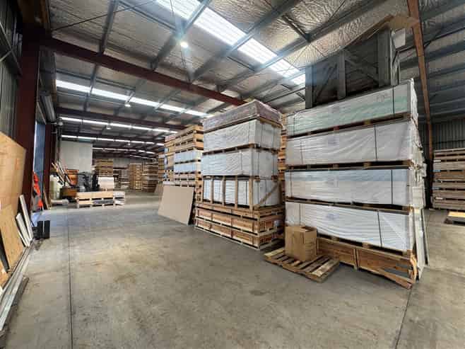 Modern Warehouse in Sylvia Park Precinct