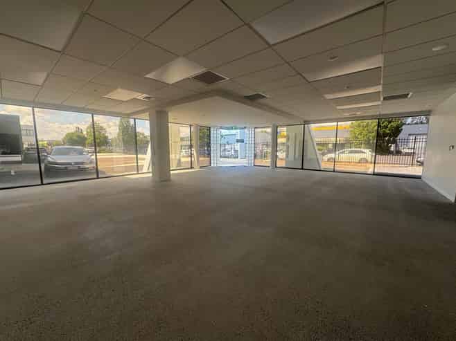 Modern Warehouse in Sylvia Park Precinct