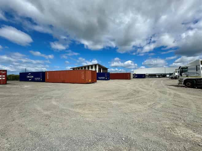 CBRE | Prime Hardstand Yard with Amenities