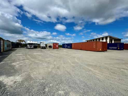 CBRE | Prime Hardstand Yard with Amenities