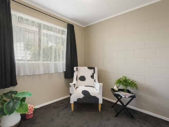 6B Washington Square, Paeroa