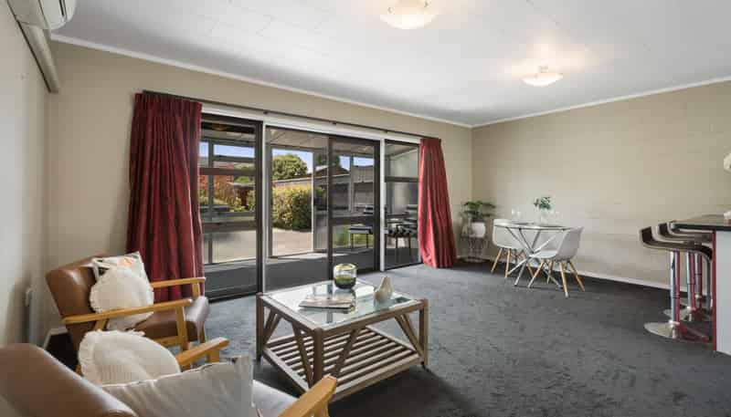 6B Washington Square, Paeroa