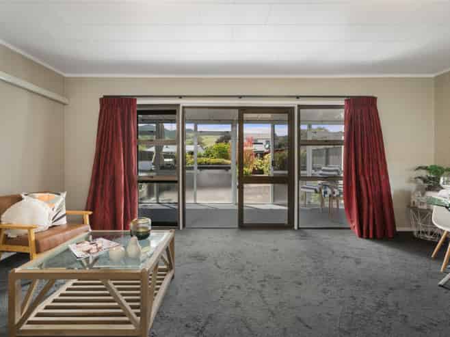 6B Washington Square, Paeroa