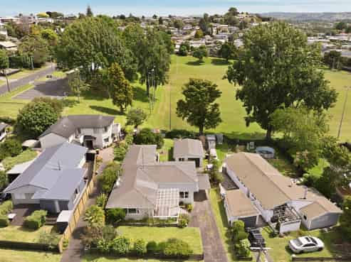 6 Crombie Street, Bellevue