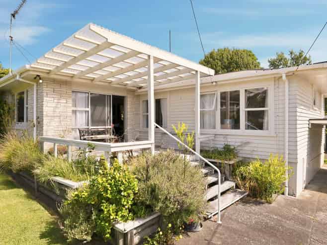 6 Crombie Street, Tauranga Central