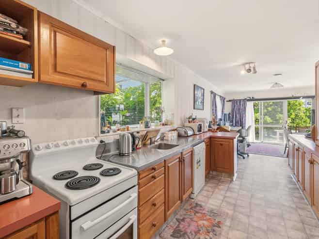 6 Crombie Street, Tauranga Central